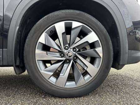 2025 Skoda Kodiaq SELECTION 2.0TDI 150HP DSG €55,995 thumbnail