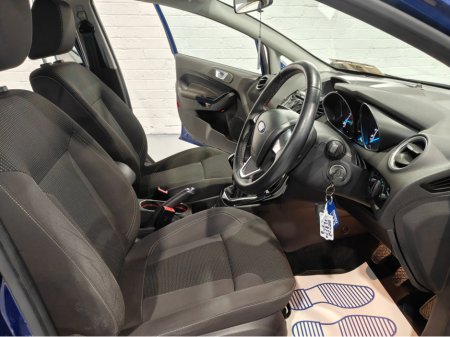 2017 Ford Fiesta TITANIUM 1.0 65PS M5 4DR €10,950 thumbnail