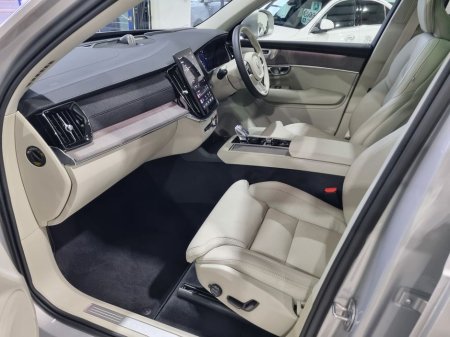 2025 Volvo XC90 ULTRA MODEL €93,950 thumbnail