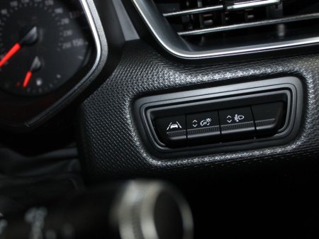 2020 Renault Clio - thumbnail 25