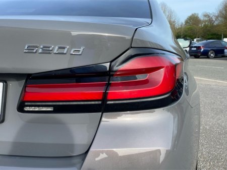 2022 BMW 5 Series - thumbnail 19