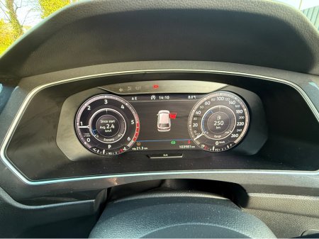 2018 Volkswagen Tiguan - thumbnail 25