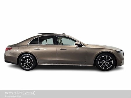 2024 Mercedes-Benz E Class *RESERVED* E220D Exclusive Plus with Panoramic Sunroof €70,950 thumbnail