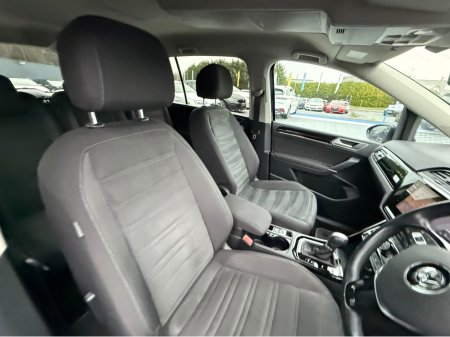 2018 Volkswagen Touran HIGHLINE - 2.0L DIESEL - 7 SEATS - AUTO - 12M WARRANTY - CAR: 1621 thumbnail