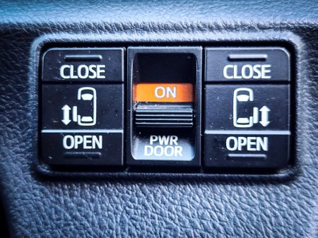 2019 Toyota Sienta - thumbnail 33