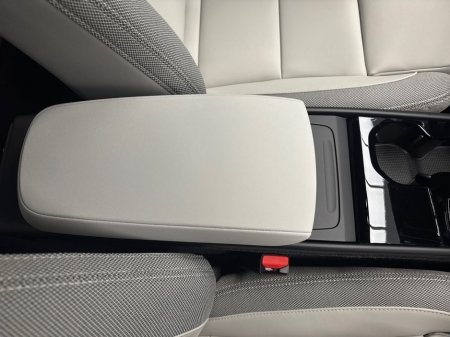 2026 Volvo EX40 - thumbnail 15