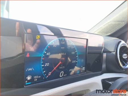 2019 Mercedes-Benz CLA Class CLA 180 €26,900 thumbnail