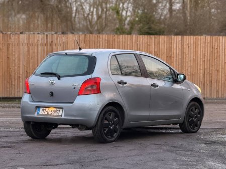 2007 Toyota Yaris - thumbnail 10