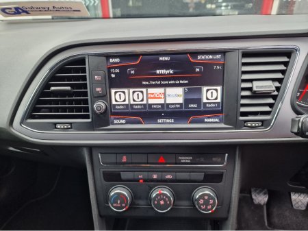 2017 SEAT Leon SE TECHNOLOGY-1.2 PETROL-LOW MILES €13,950 thumbnail