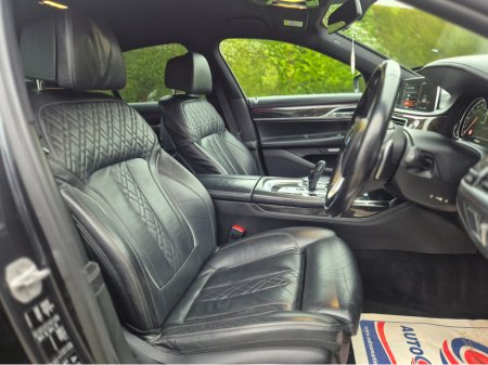 2016 BMW 7 Series - thumbnail 12