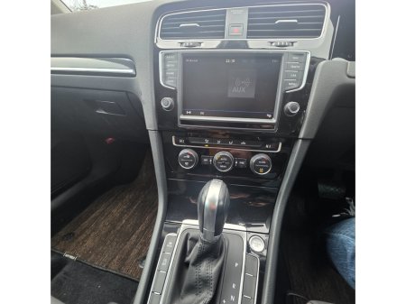 2017 Volkswagen Golf 1.4 TSI 3DR 150HP Highline €15,950 thumbnail