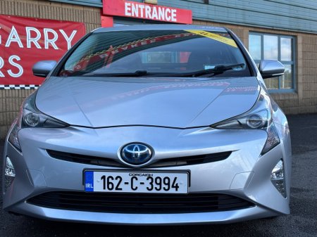 2016 Toyota Prius - view 2