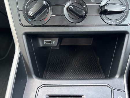 2019 Volkswagen Polo - thumbnail 16