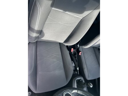 2015 Ford Fiesta - thumbnail 12