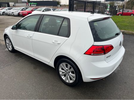2015 Volkswagen Golf 1.2 TSI 5DR AUTO LOW KMS thumbnail