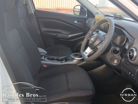 2025 Nissan Juke - thumbnail 10