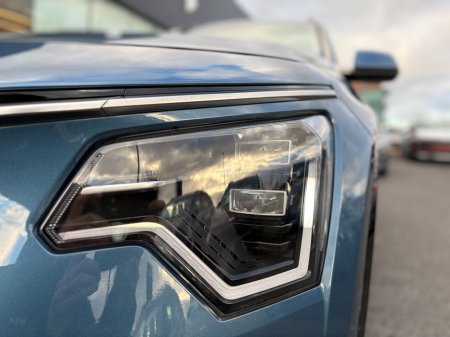 2023 Kia Niro 1.6 K4 Plug in hybrid Automatic thumbnail