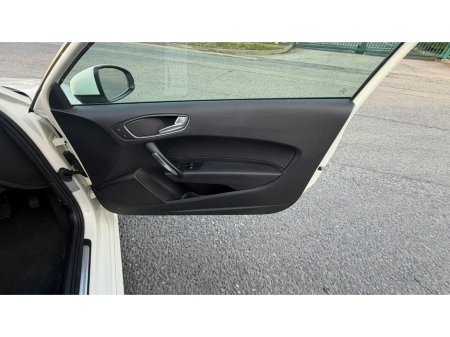 2011 Audi A1 - thumbnail 15