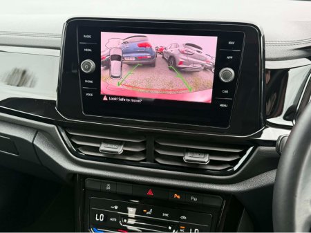 2024 Volkswagen T-Roc - thumbnail 19