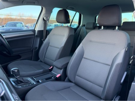 2017 Volkswagen Golf 1.2 TSI COMFORTLINE AUTO €17,450 thumbnail