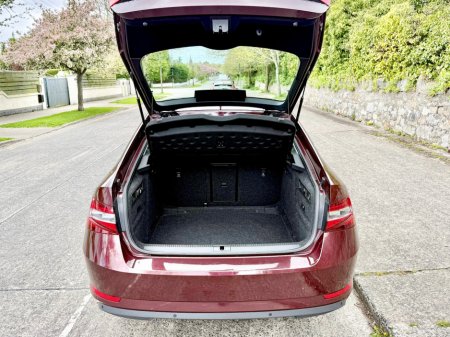 2016 Skoda Superb - thumbnail 10