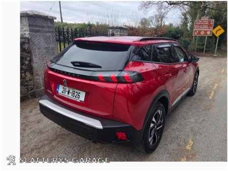 2021 Peugeot 2008 - thumbnail 4