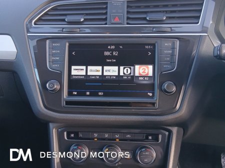 2017 Volkswagen Tiguan - thumbnail 15