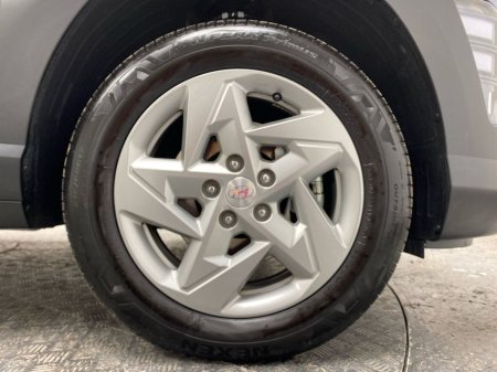 2025 Hyundai Kona 1.0 T-GDI Elegance €31,995 thumbnail