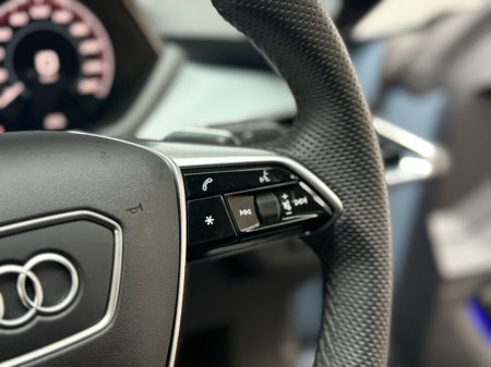 2024 Audi e-tron GT quattro - thumbnail 22