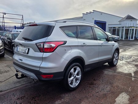 2017 Ford Kuga - thumbnail 9