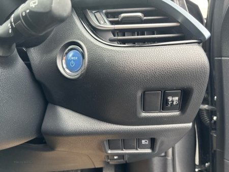 2022 Toyota C-HR 1.8 HYBRID SPORTMONO 4DR SPORT AUTO €29,750 thumbnail