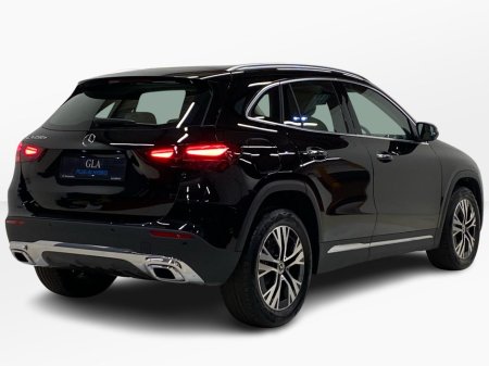 2026 Mercedes-Benz GLA Class - thumbnail 3