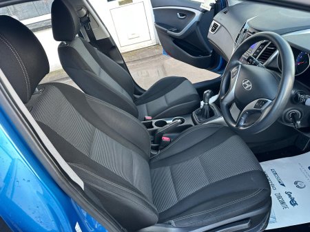 2015 Hyundai i30 BLUE 110PS 5DR SDRIVE €9,950 thumbnail