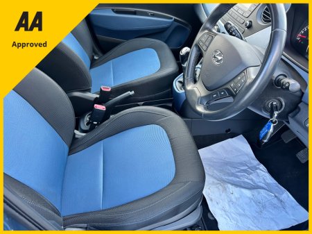 2016 Hyundai i10 2016 HYUNDAI i10 1.0 PETROL DELUXE LOW KMS €8,450 thumbnail