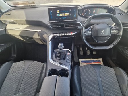 2021 Peugeot 3008 - thumbnail 6