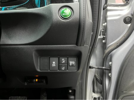 2022 Honda Shuttle €17950 2022 HONDA SHUTTLE HYBRID SENSING 1.5 AUTOMATIC / CRUISE CONTROL / REVERSE CAMERA AND MORE €17,950 thumbnail