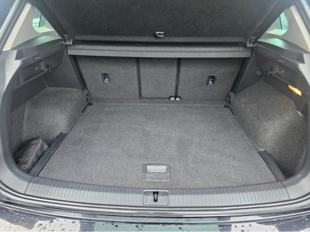 2020 Volkswagen Tiguan HIGHLINE 2.0 TDI MANUAL 6SPEED FWD 150HP 5DR €27,950 thumbnail