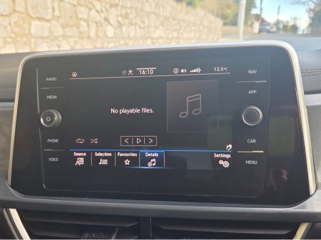 2023 Volkswagen T-Roc - thumbnail 27