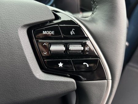 2025 Kia Niro HEV SEM €36,895 thumbnail