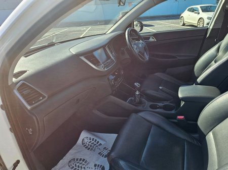 2016 Hyundai Tucson - thumbnail 24