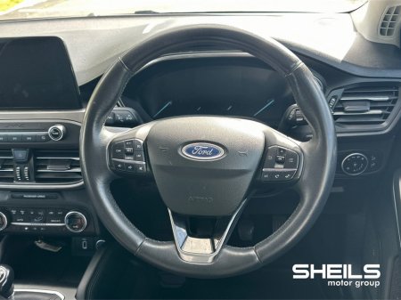 2019 Ford Focus - thumbnail 17