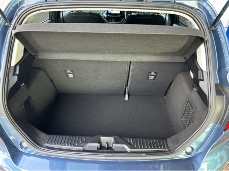 2023 Ford Fiesta - thumbnail 2