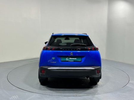 2023 Peugeot 2008 - thumbnail 6