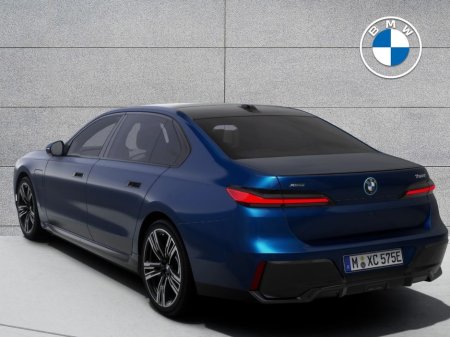 2026 BMW 7 Series - photo 2