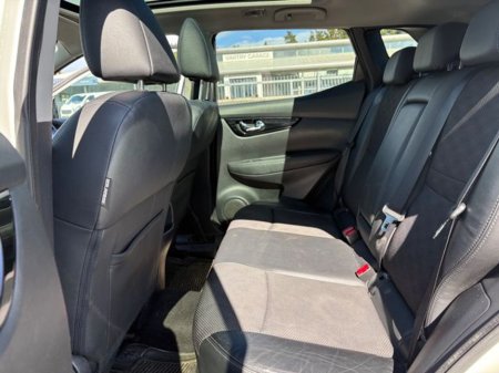 2014 Nissan Qashqai - thumbnail 30