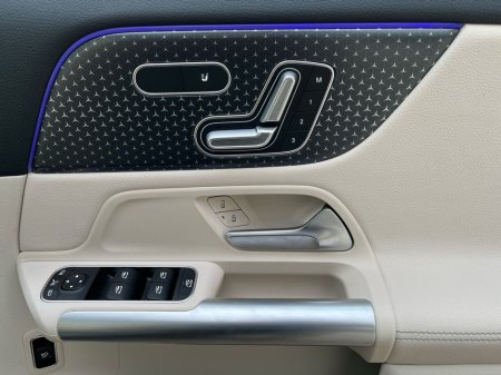 2025 Mercedes-Benz GLA Class - thumbnail 19