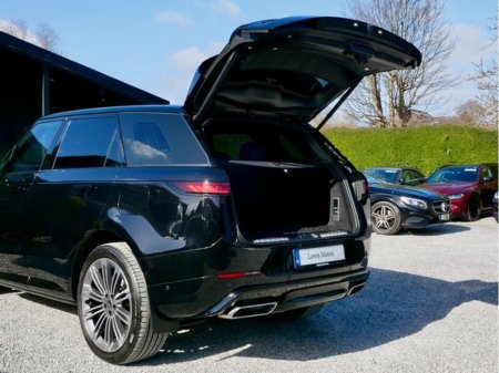 2026 Land Rover Range Rover Sport - thumbnail 11