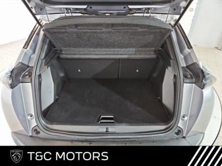 2025 Peugeot 2008 Allure Model Front + Rear Parking Sensors & Rear Camera, Bluetooth with Apple Carplay/Android Auto, Privacy Glass, Cruise Control €30,995 thumbnail