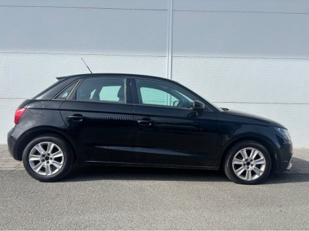 2015 Audi A1 - thumbnail 8