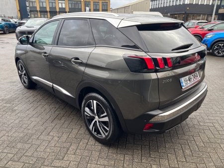 2019 Peugeot 3008 1.5 BlueHDi 130bhp Allure Auto €18,950 thumbnail